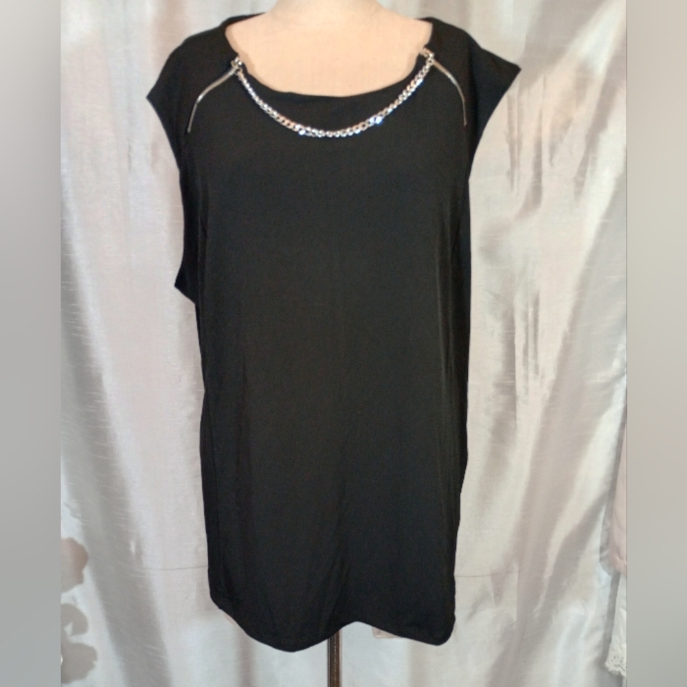 Carmen Mark ValvoTAG Sleeveless Top, round neck black, Silver Chain, stretch,3X